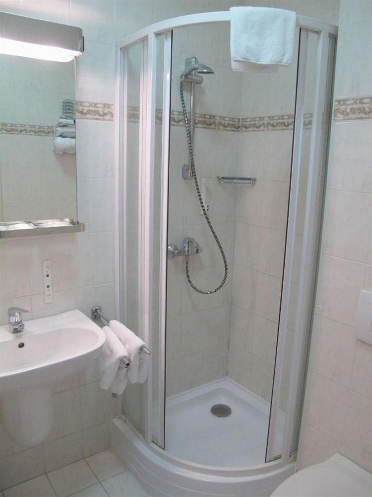 Galerie Royale Hotel Prága Kültér fotó