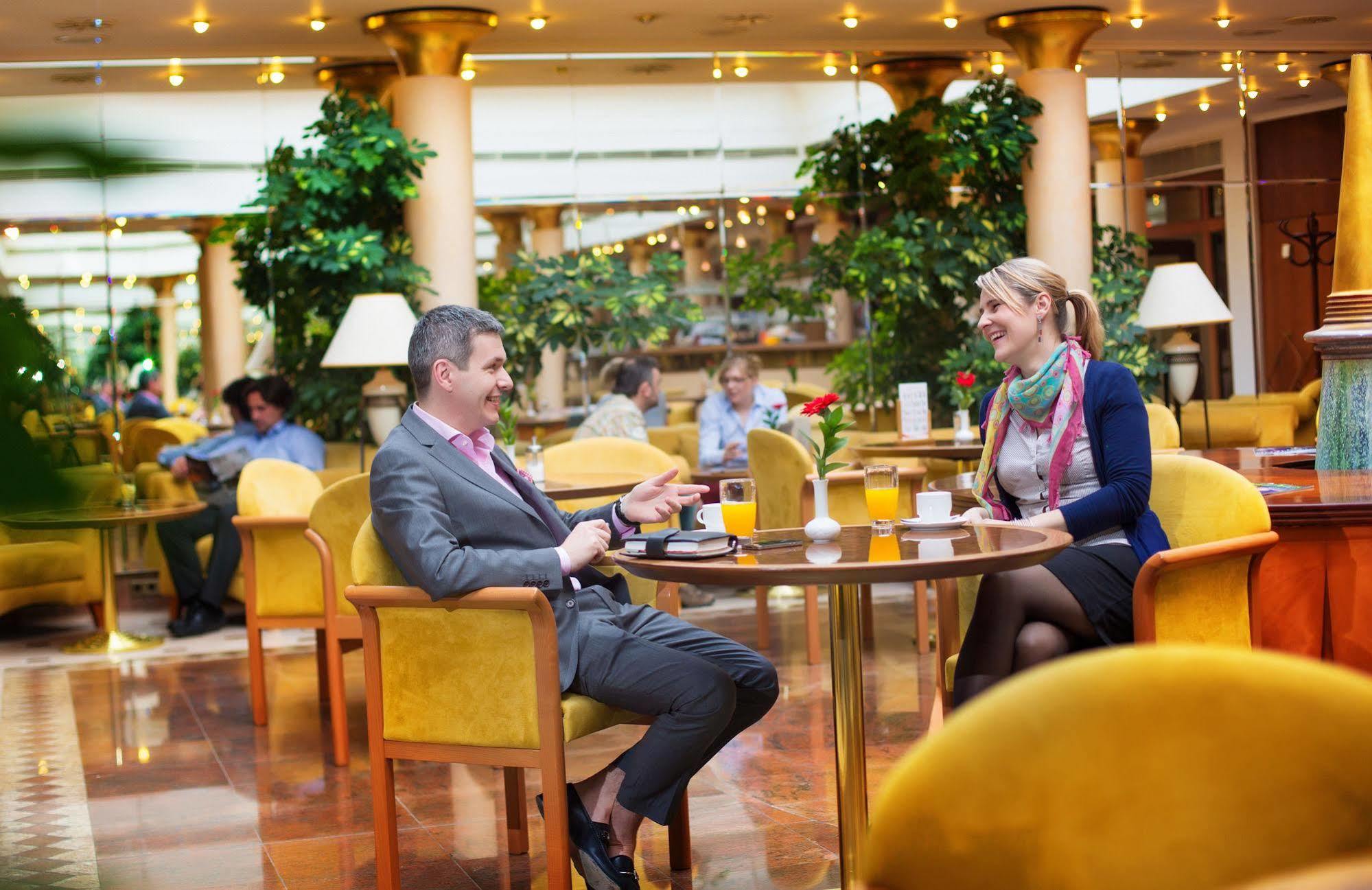 Galerie Royale Hotel Prága Kültér fotó