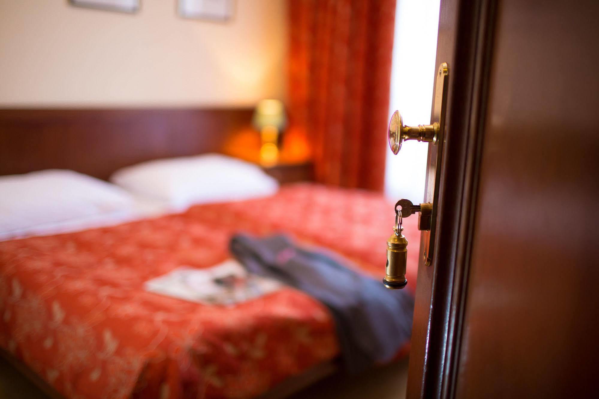 Galerie Royale Hotel Prága Kültér fotó