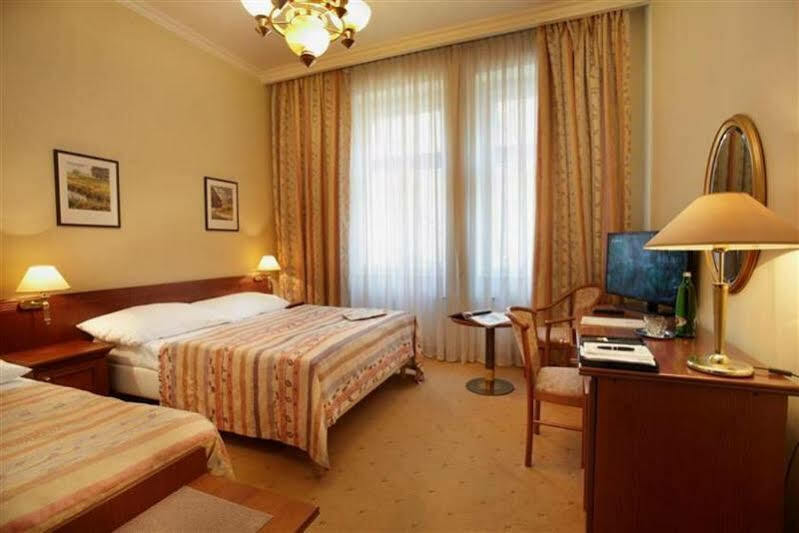 Galerie Royale Hotel Prága Kültér fotó
